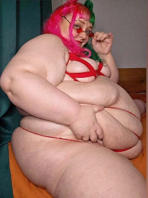 @jadeeatsrainbows