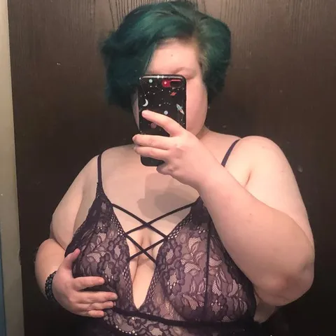 @jaylahpeach