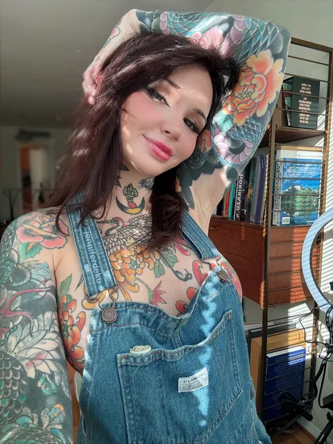 @jenniferdeku