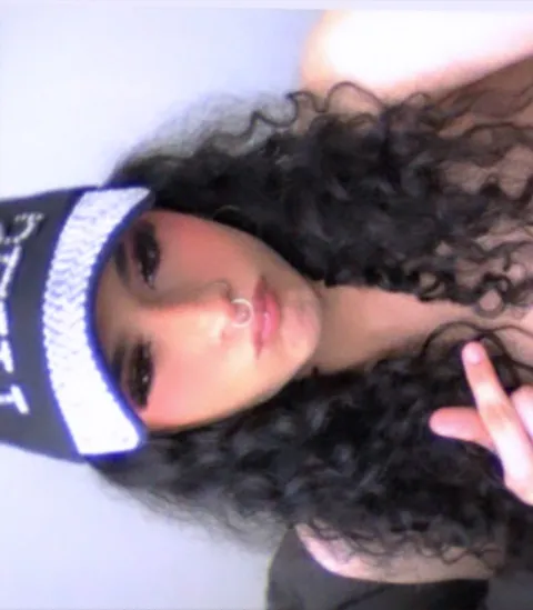 @jheneee