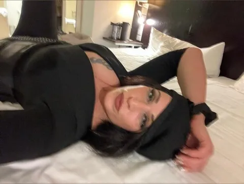 @jolie.noir