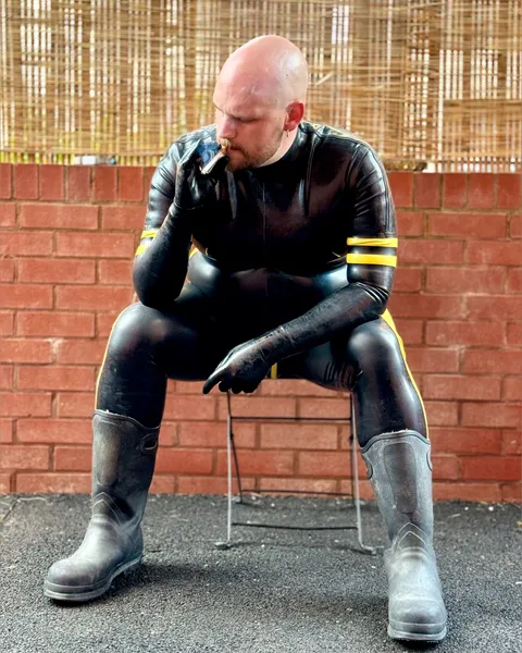 @jrubbercub