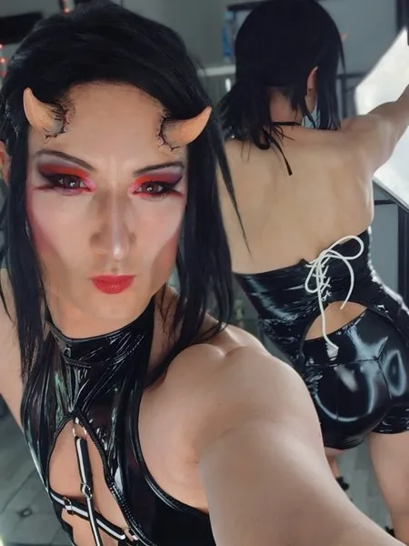 @julie_lithoe