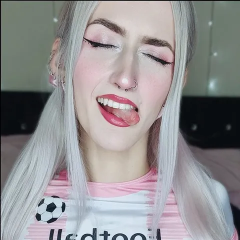 @justjodesfree