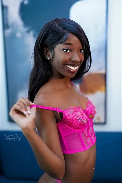 @kaethebrat