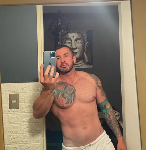 @kaladowhite