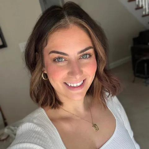 @kellymonroeofficial