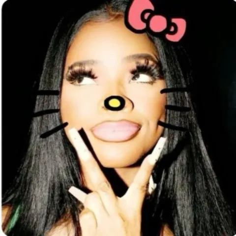 @kneelfornaomi