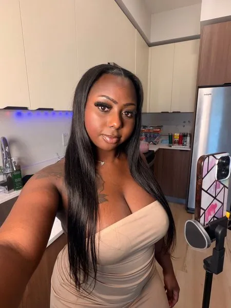 @kreamcheekss