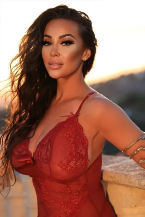 @ladyamandarendall