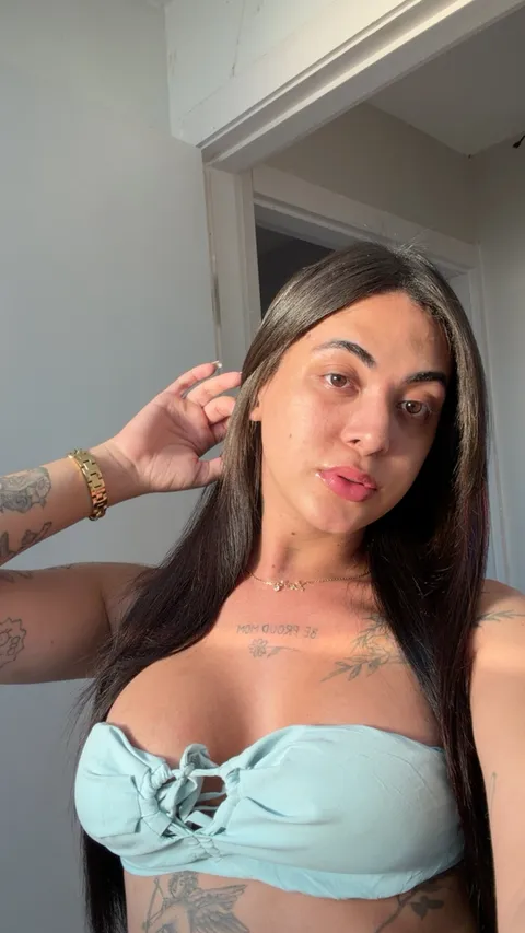 @larareal