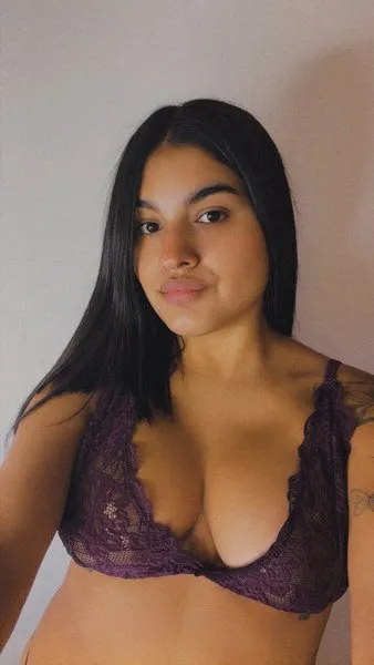 @larihott