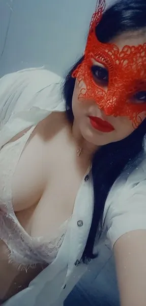 @larisaelena