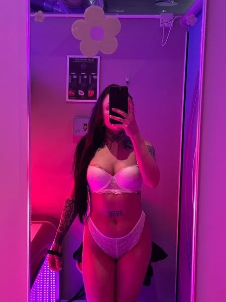 @laurencattxo