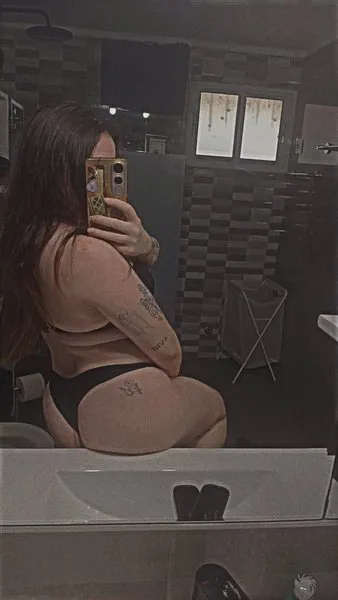 @lauuus2001