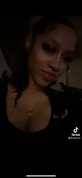 @laybunniez