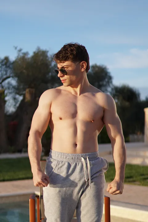 @leoadonis