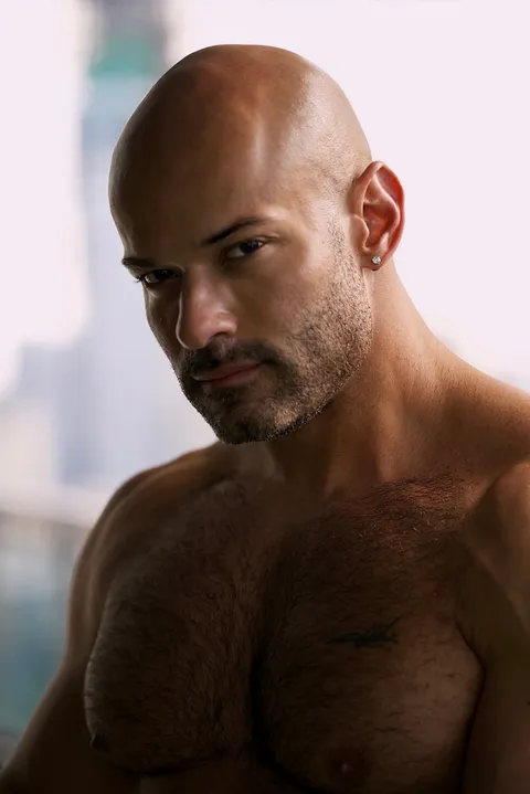 @leovmiami