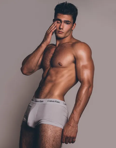 @leviconely