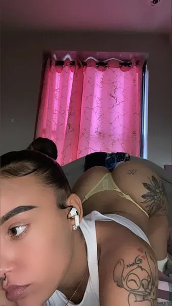 @lexi_dabratt