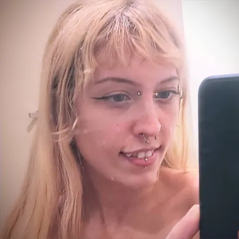 @lilhorrordoll