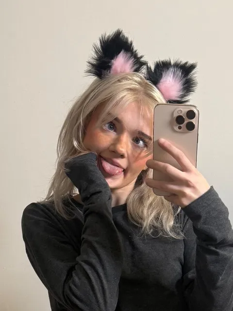 @lillylalaloopsy