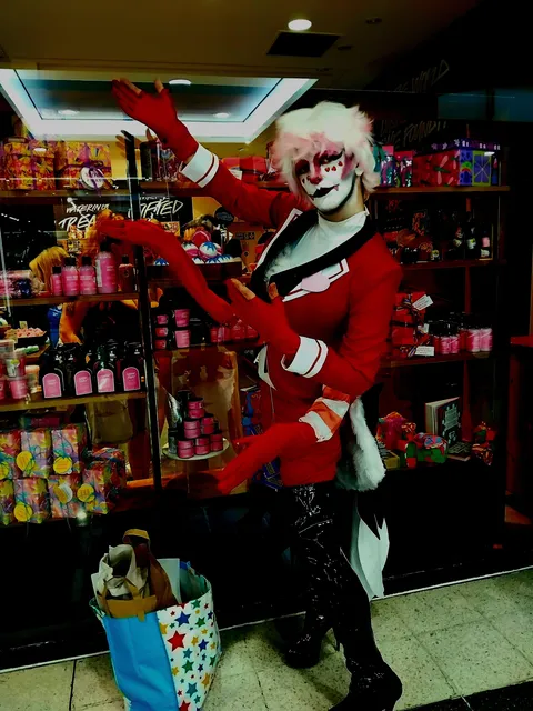 @littleshiz.cos