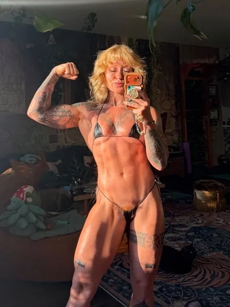 @lizanne1995