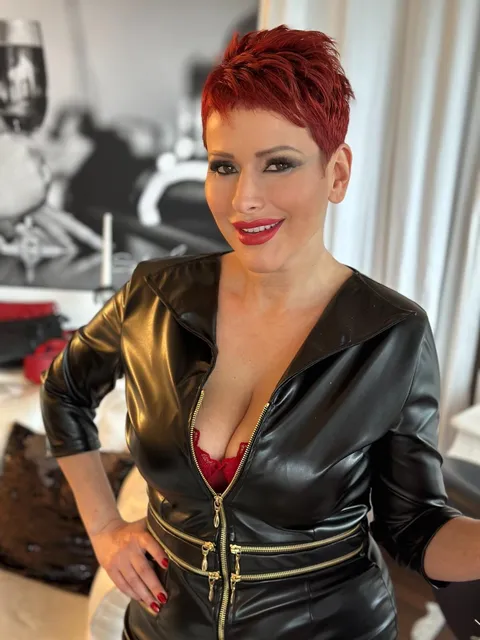 @lizapinelli