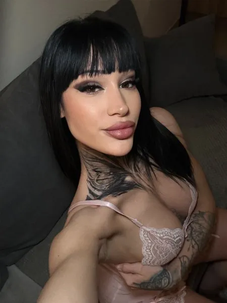 @lolabellx