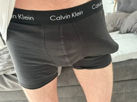 @longskinnyguy