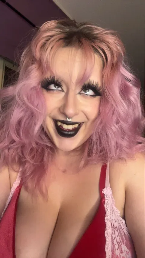 @love.ophelia.rose420