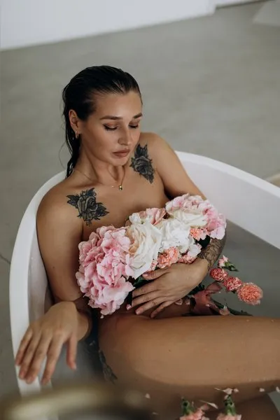 @lovelylana_free