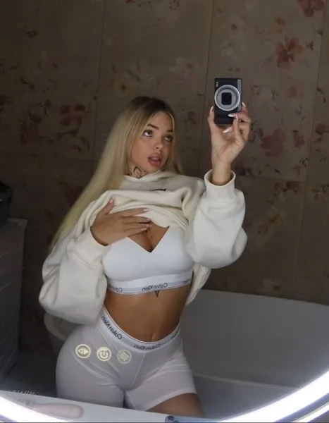 @lovelypaolina