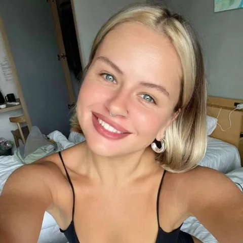 @lovelyrachel2000