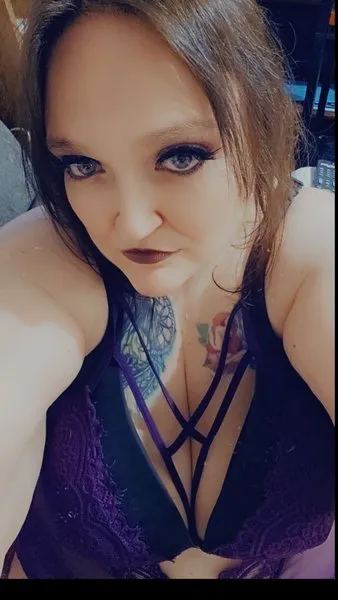 @lovemistress859