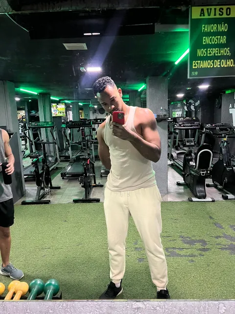 @lucasmarsolo