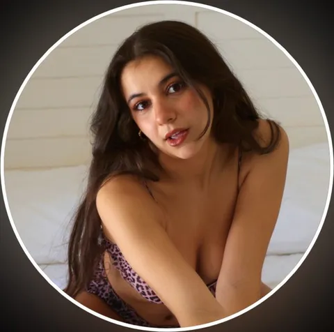 @luckylacyrose