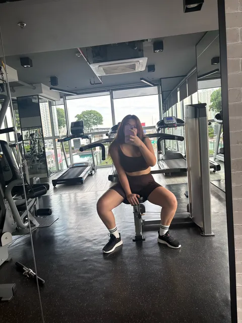 @lucyxxxlucy