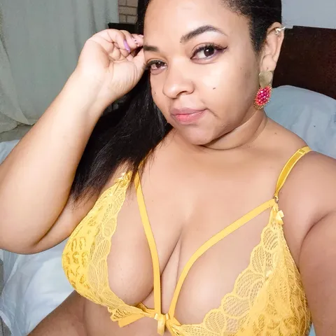 @lulucurvy