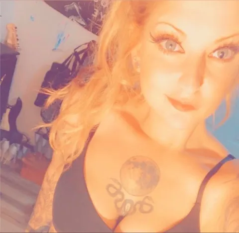 @lusciouslilith6