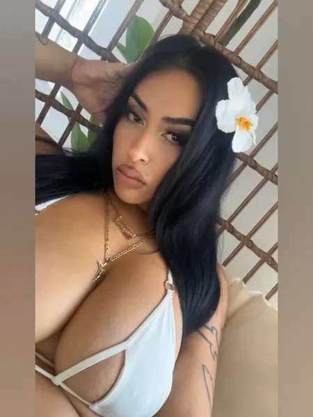 @luxxdesiree