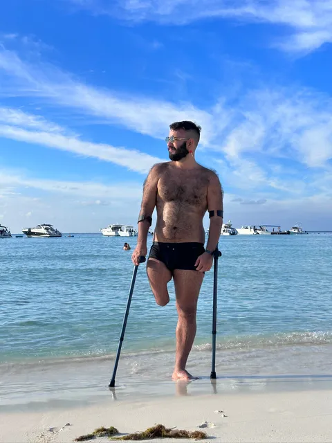 @manbear.pic