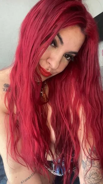 @meganfuxx