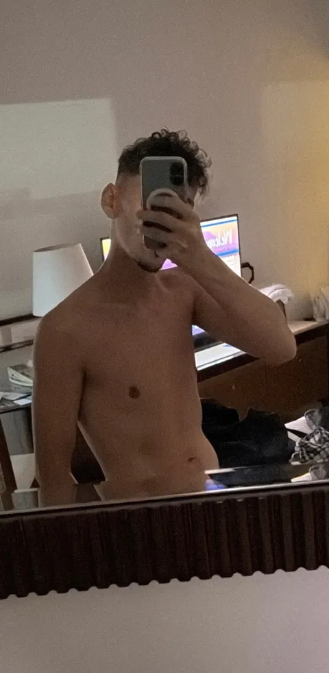 @melvinx974