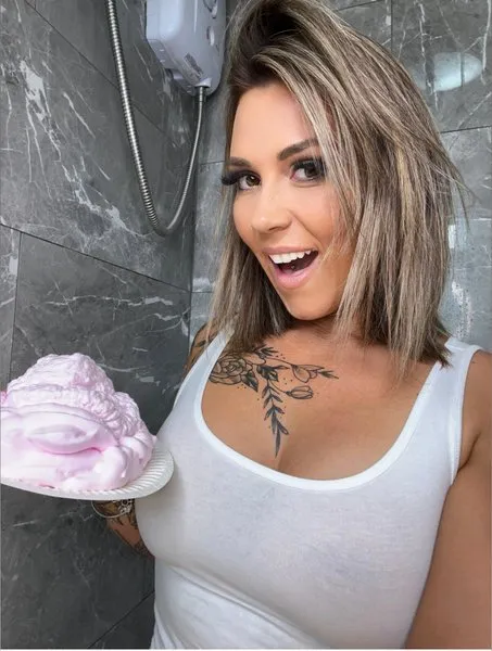 @messymegan_pkr