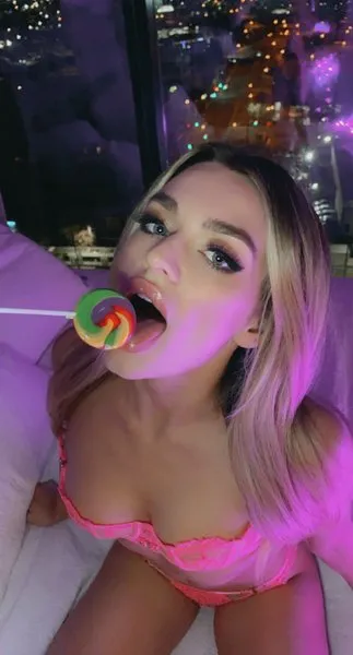 @mikennaprior