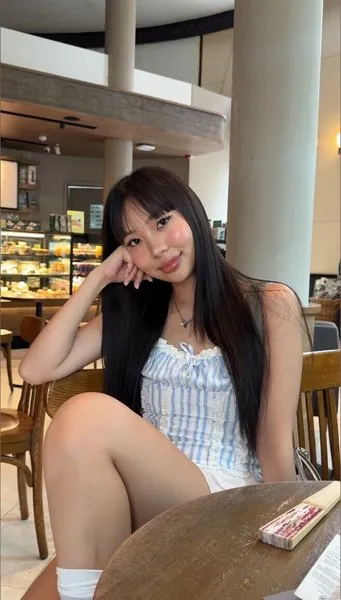 @minakimxkiss