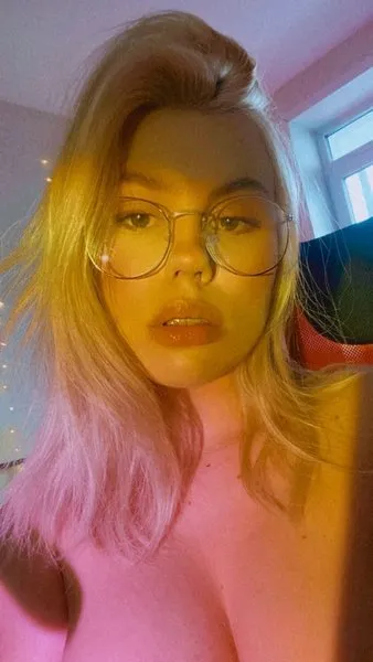 @mindblowbabe