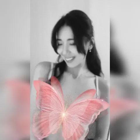 @mirandaleehere